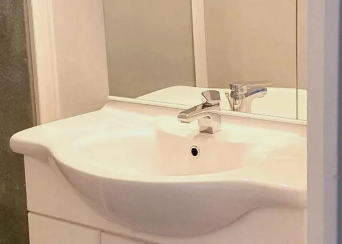 Apartamento Avec Petit-déjeuner à La Demande à 20 Minutes De L'espagne à La Douceur Catalane *